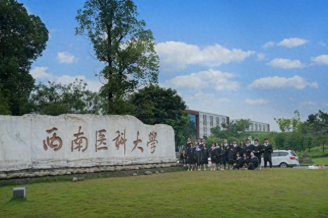 内科专科岗位_临床医学就业前景分析_临床医学专业薪资水平